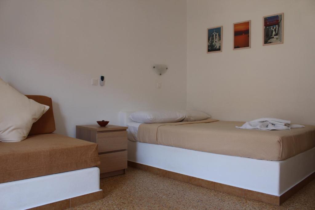 Hotel Kamari Kamares  الغرفة الصورة