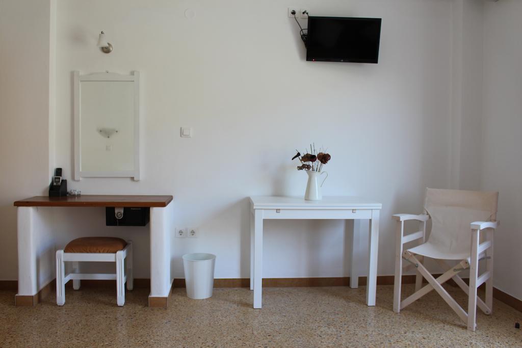 Hotel Kamari Kamares  الغرفة الصورة